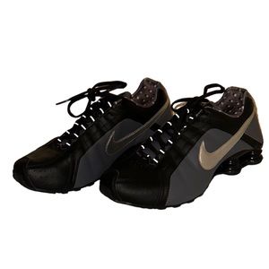*NEW* Nike Wmns Shox Junior 'Black Metallic Silver' size 9